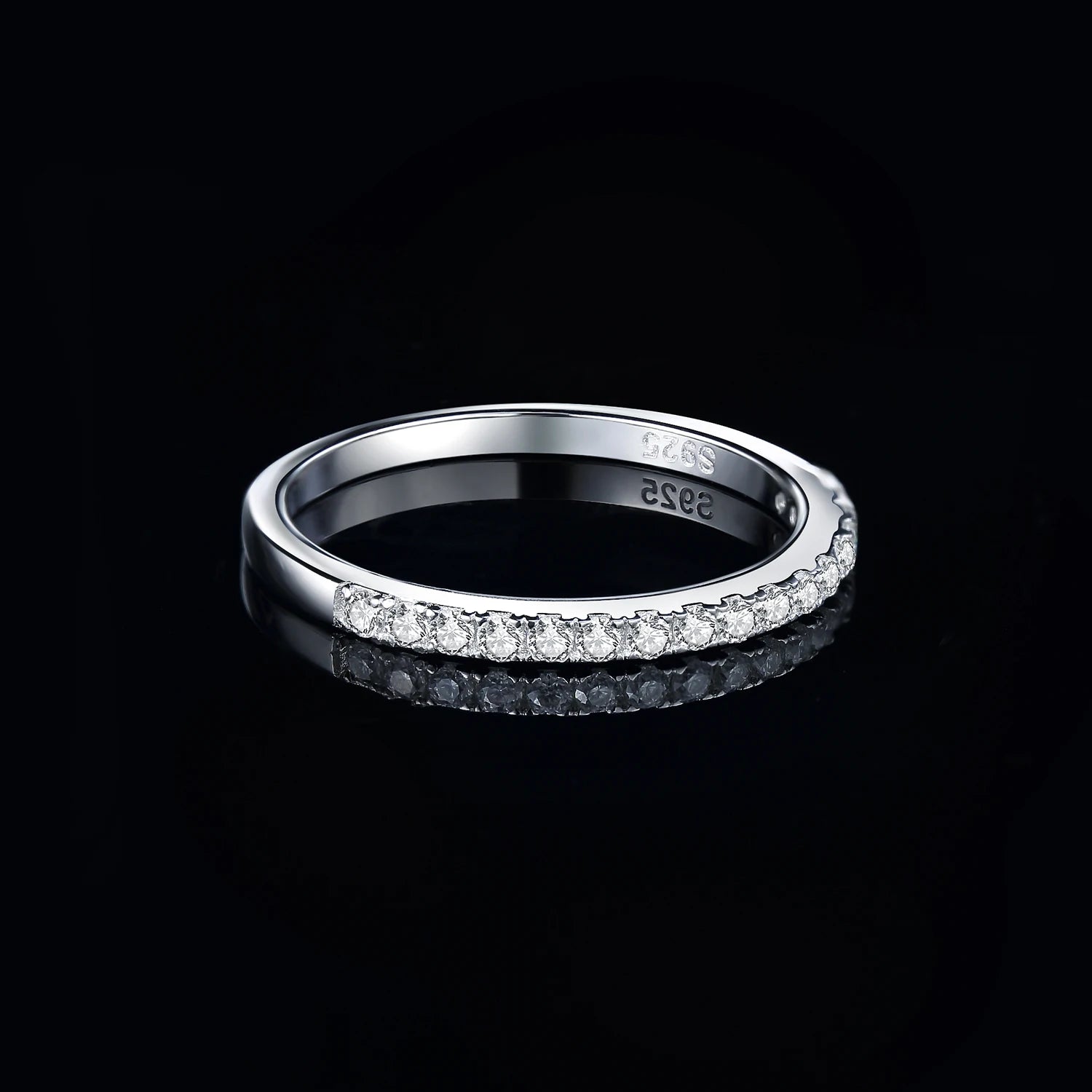 Anel de Moissanite Meia Eternidade Eternal Radiance