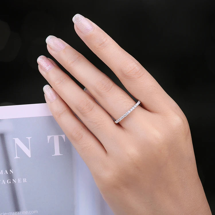 Anel de Moissanite Meia Eternidade Eternal Radiance